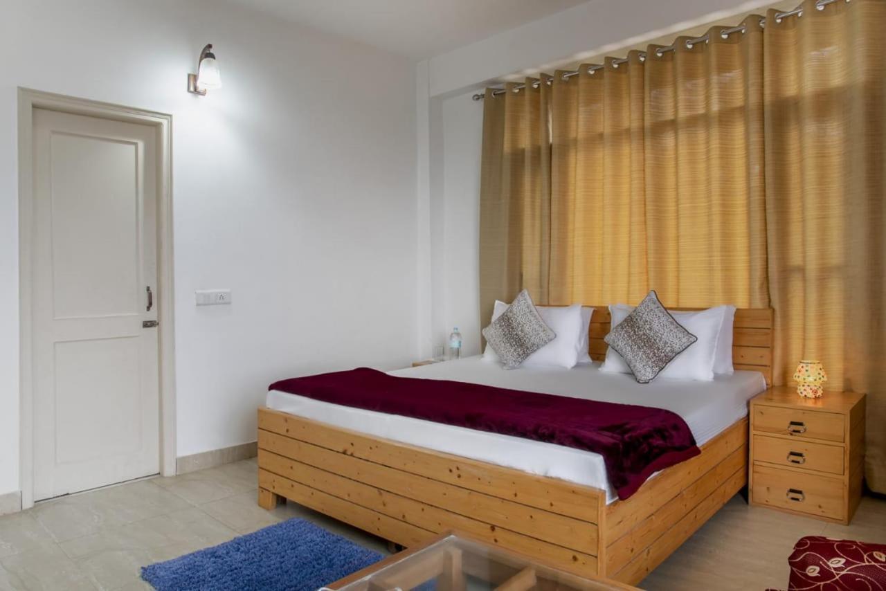 The Western Heights I Serviced Apartments I Pvt Balcony I Lift I Peacefull Area I Family Accomodation I Kasauli I By Exotic Stays Εξωτερικό φωτογραφία